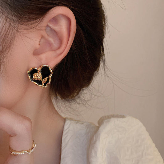 Black Heart Mystic Rose Stud Earring