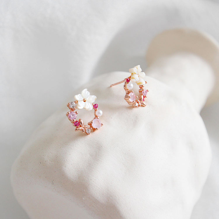 Crystal Shell Floral Mystic Earrings