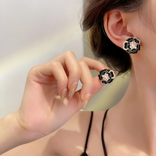 Moonlight Black Mystic Rose Stud Earring