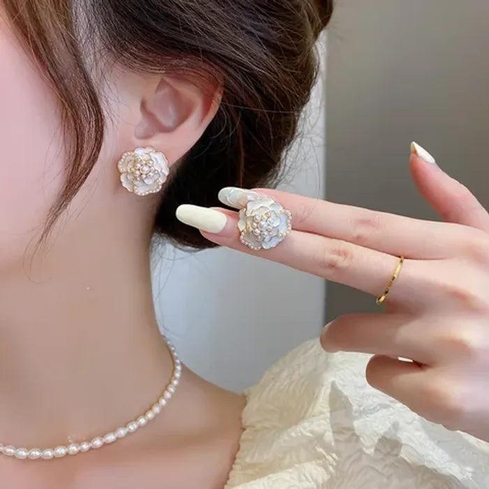 Moonlight Ivory Mystic Rose Stud Earring