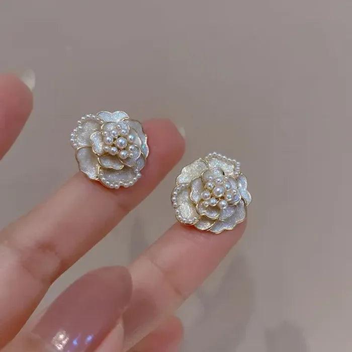 Moonlight Ivory Mystic Rose Stud Earring
