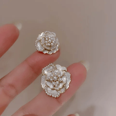 Moonlight Ivory Mystic Rose Stud Earring
