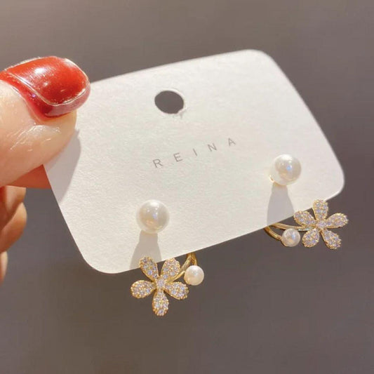 Daisy Pearl Mystic Earrings