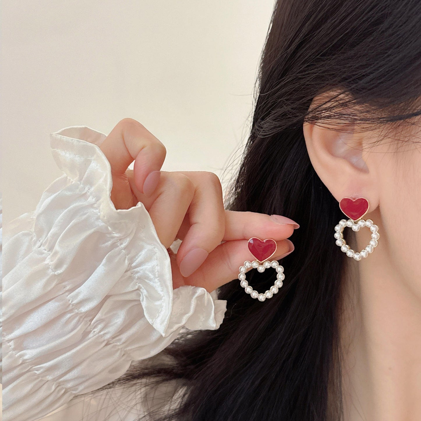 Heart Pearl Dangle Mystic Earring