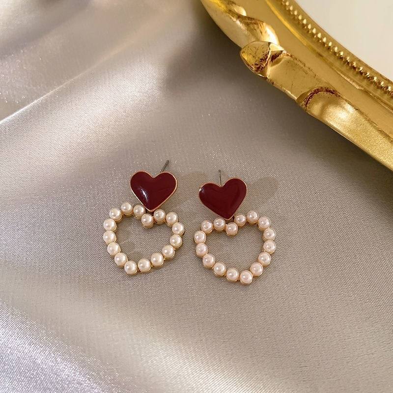 Heart Pearl Dangle Mystic Earring