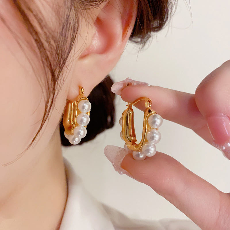 Pearl Oval Mystic Hoop Earrings