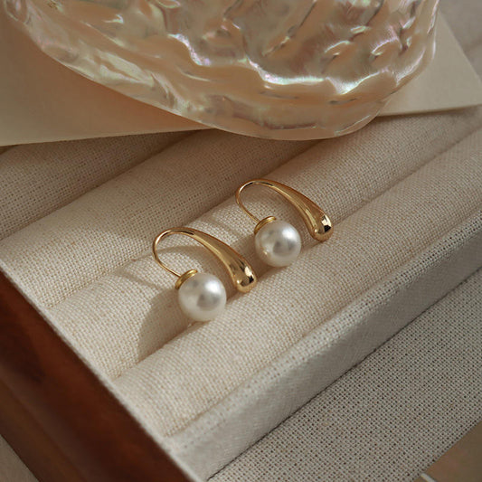 Single Pearl Mystic Earrings