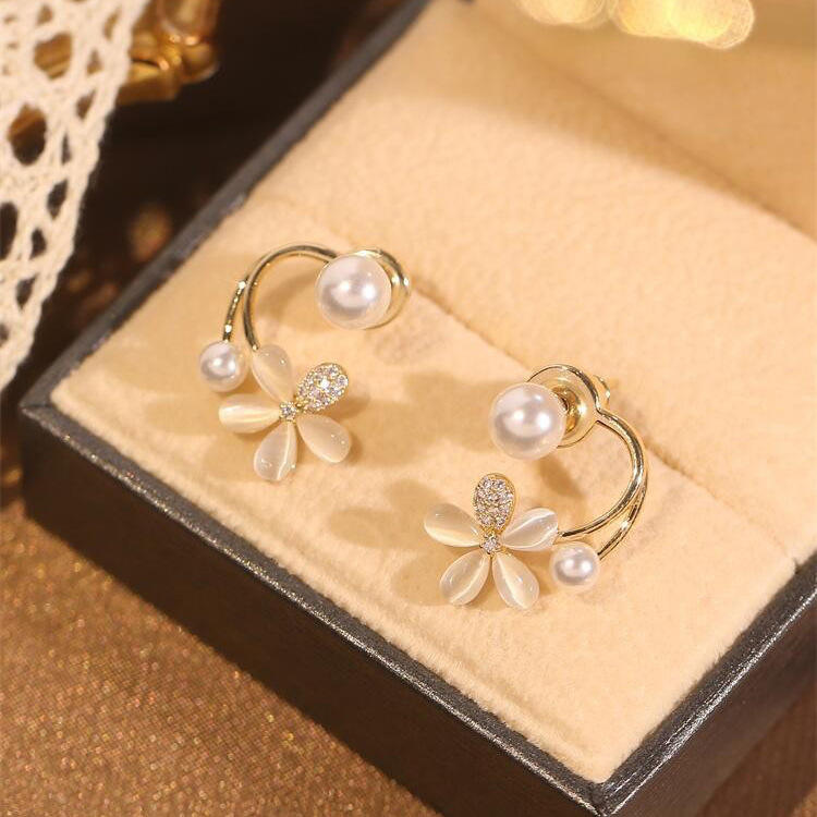 Stone Pearl Daisy Mystic Earrings