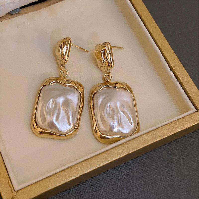 Vintage Pearl Mystic Earrings