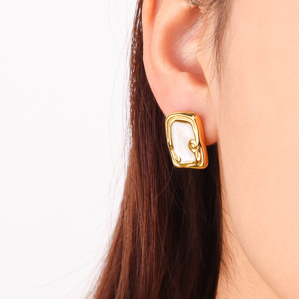 Vintage Pearl Square Stud Mystic Earrings