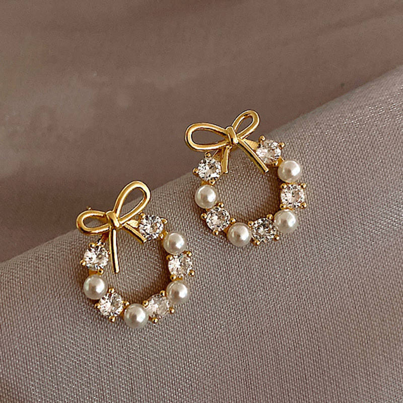 Vintage Romantic Mystic Stud Earrings