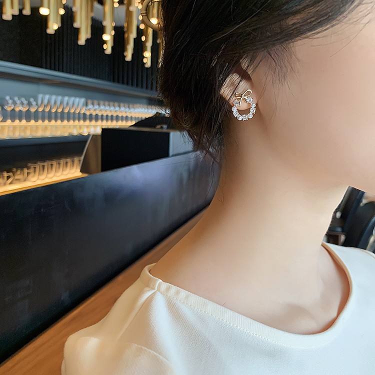 Vintage Romantic Mystic Stud Earrings