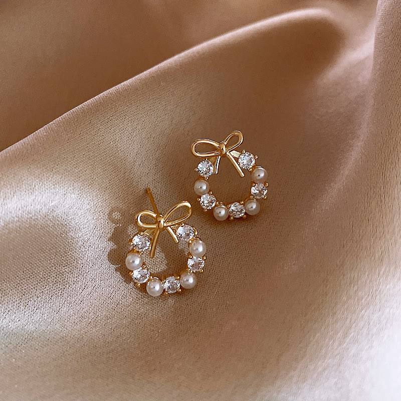 Vintage Romantic Mystic Stud Earrings