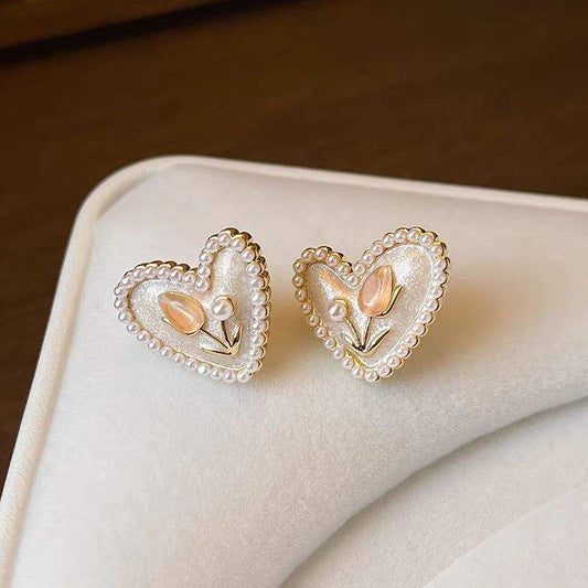 White Pearl Heart Flowers Mystic Earrings